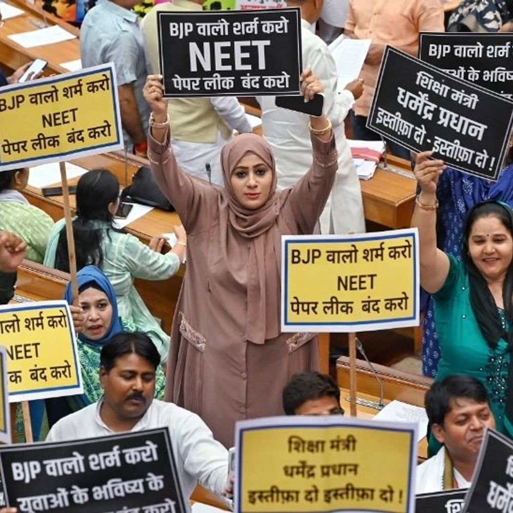 NEET पेपर लीक-CBI ने दो और आरोपियों को अरेस्ट किया:  एक डॉक्टर, दूसरा टीचर; अब तक कुल 13 गिरफ्तारियां