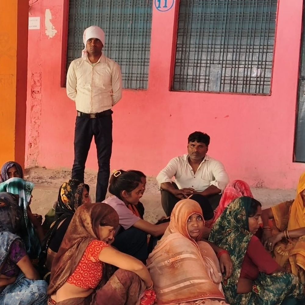 औरैया में युवक ने फांसी लगाकर जान दी:कानपुर देहात का रहने वाला था, 5 दिन पहले बहन के घर आया था