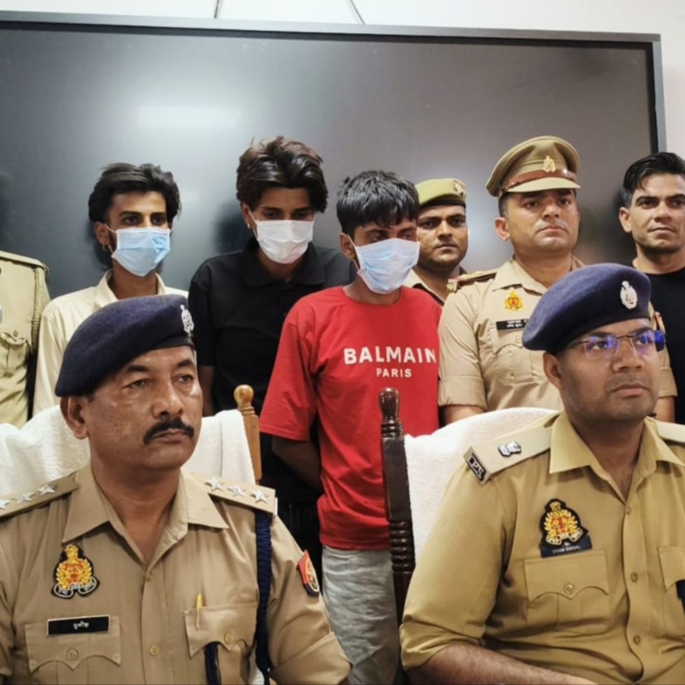 सहारनपुर में एक्सप्रेसवे पर लूट करने वाले तीन बदमाश अरेस्ट:प्राइवेट नौकरी की सैलरी से नहीं हो रहा था गुजारा, दो लूटी गई बाइक और मोबाइल बरामद