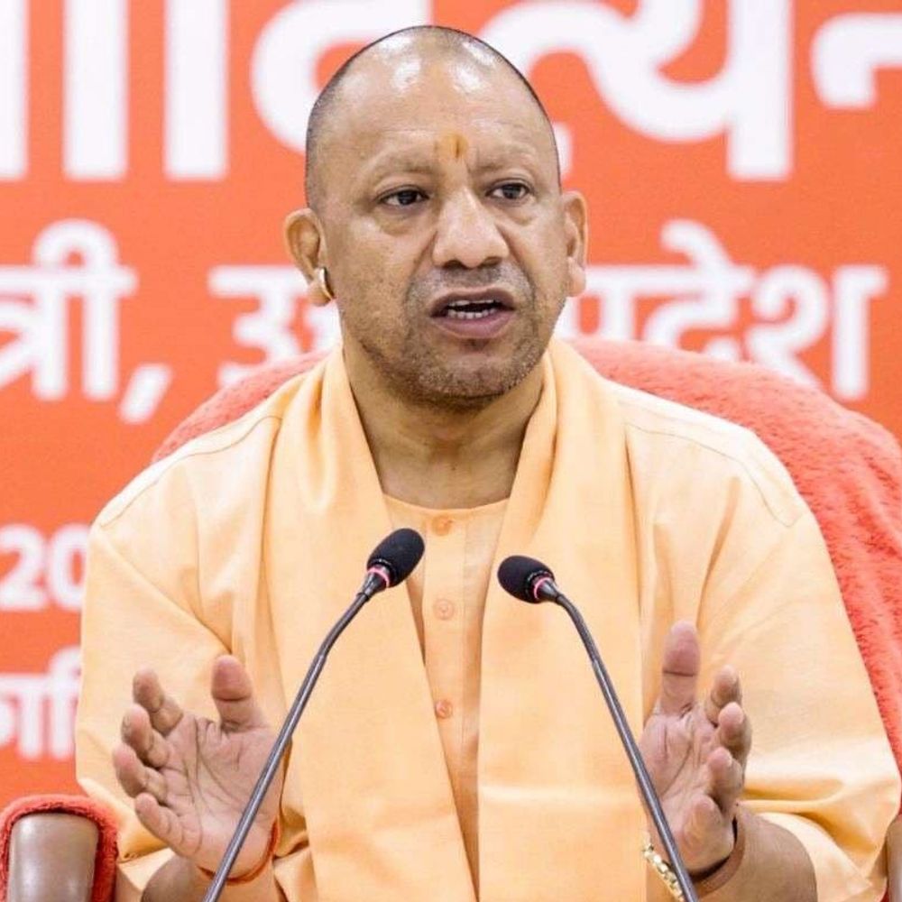 हाईटेक होंगे यूपी के पुलिस थाने और बैरक:सीएम योगी बोले- तकनीकी मानकों से नहीं होगा समझौता, खाली पदों पर मेरिट से होगी भर्ती