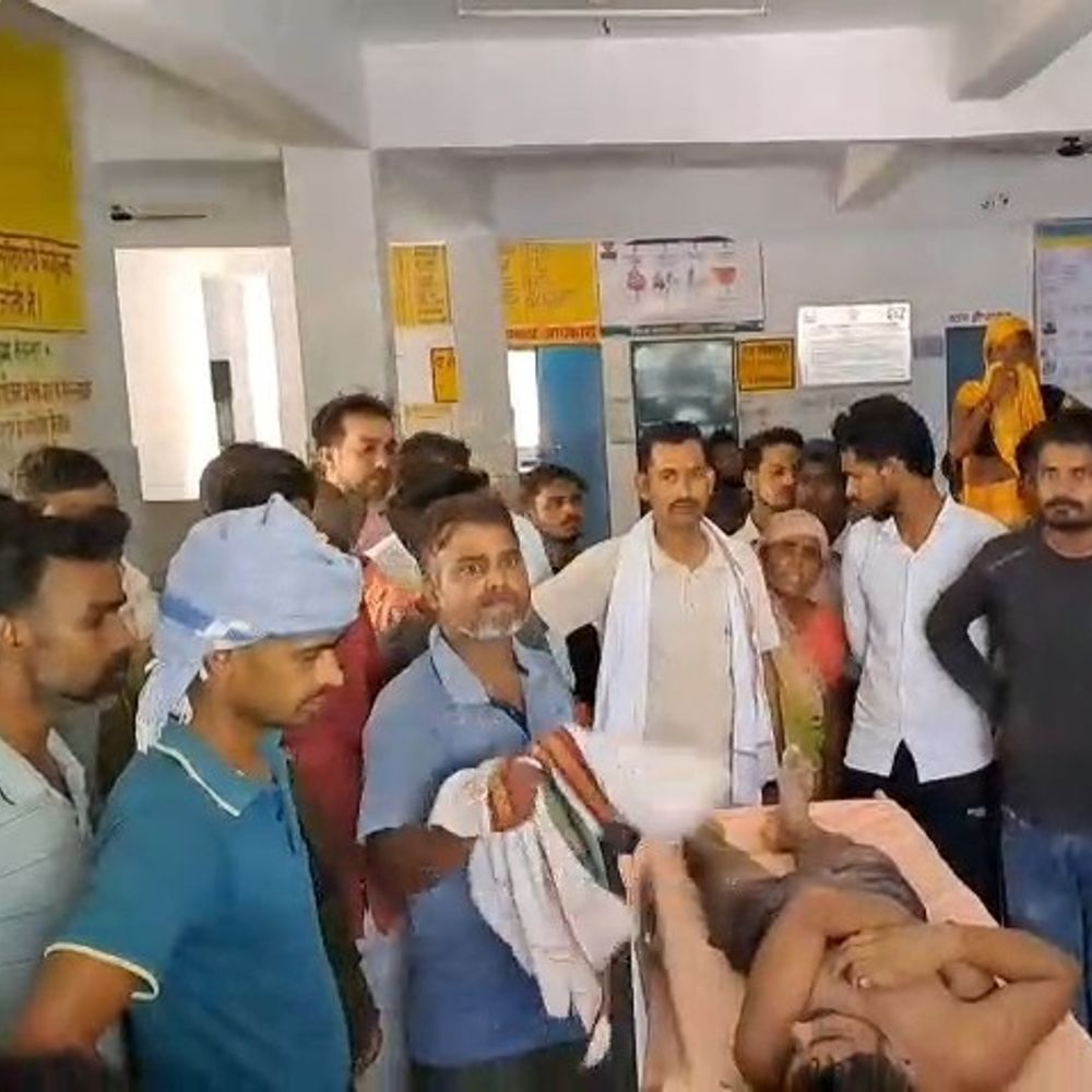 गंगा में नहाते समय युवक गहरे पानी में डूबा, मौत:कन्नौज में एक घंटे तक नहीं पहुंची एंबुलेंस, घर का इकलौता चिराग था