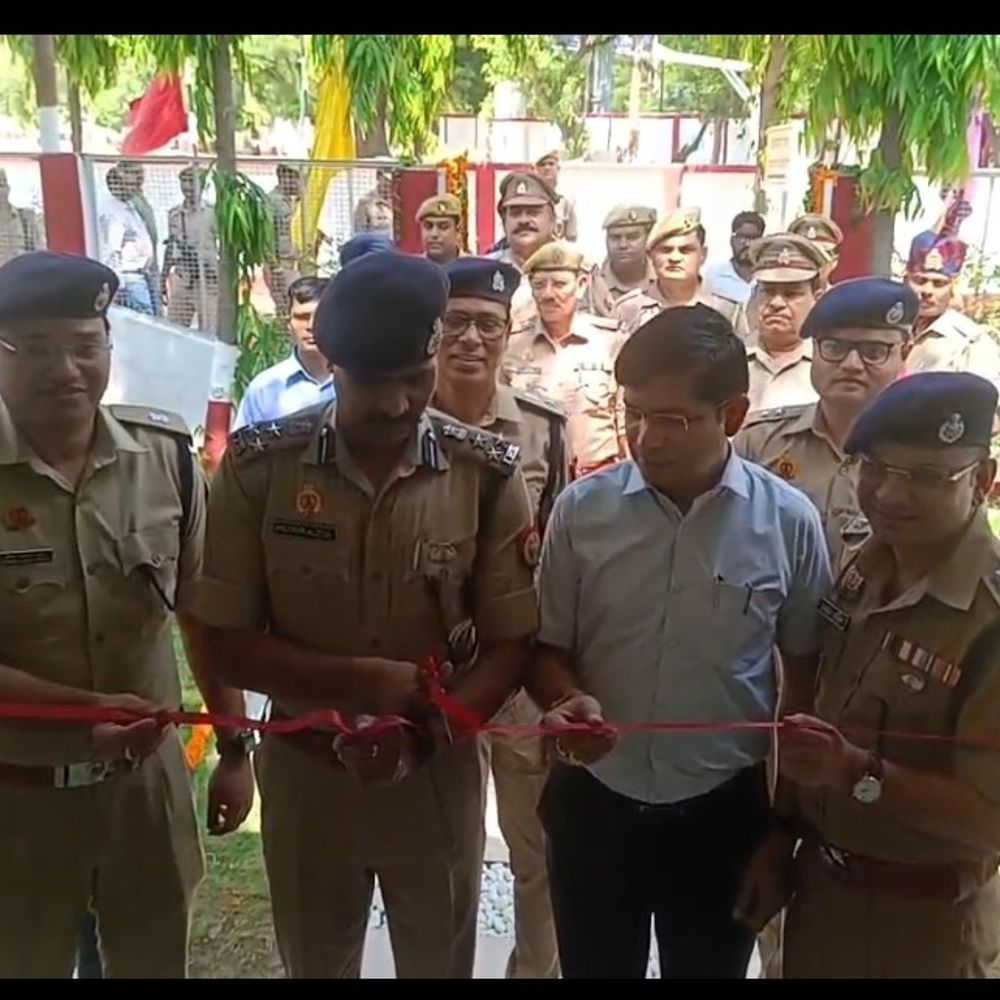 मुरादाबाद रिजर्व पुलिस लाइन्स में सौंदर्यीकरण कार्य का उद्घाटन:डीआईजी मुनिराज ने आदेश कक्ष और अतिथि गृह का शुभारंभ किया