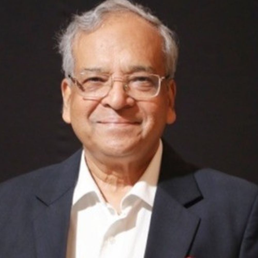 Ex-CM भजनलाल के प्रिंसिपल सेक्रेटरी की आग में जलकर मौत:दिल्ली आवास में AC ब्लास्ट हुआ, बेटे की हालत गंभीर; UP के रहने वाले