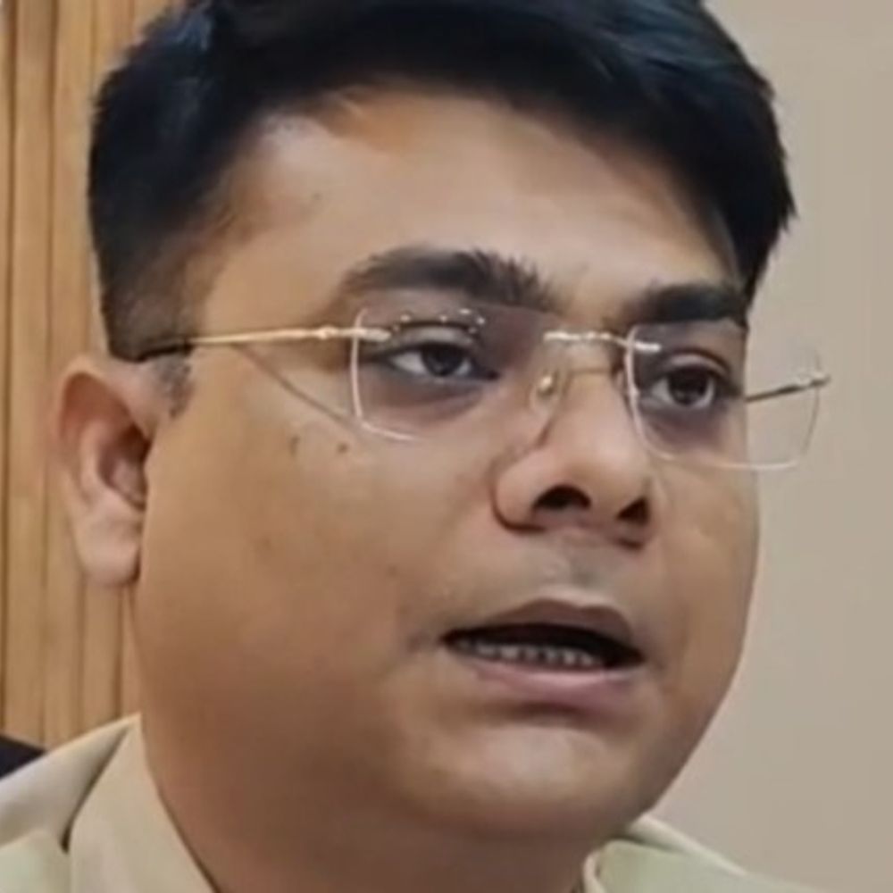 बुरहानपुर पुलिस में फेरबदल, दो थाना प्रभारी बदले:  एसपी ने जारी किए तबादला आदेश, 166 पुलिसकर्मियों को नई पदस्थापना मिली – Burhanpur (MP) News