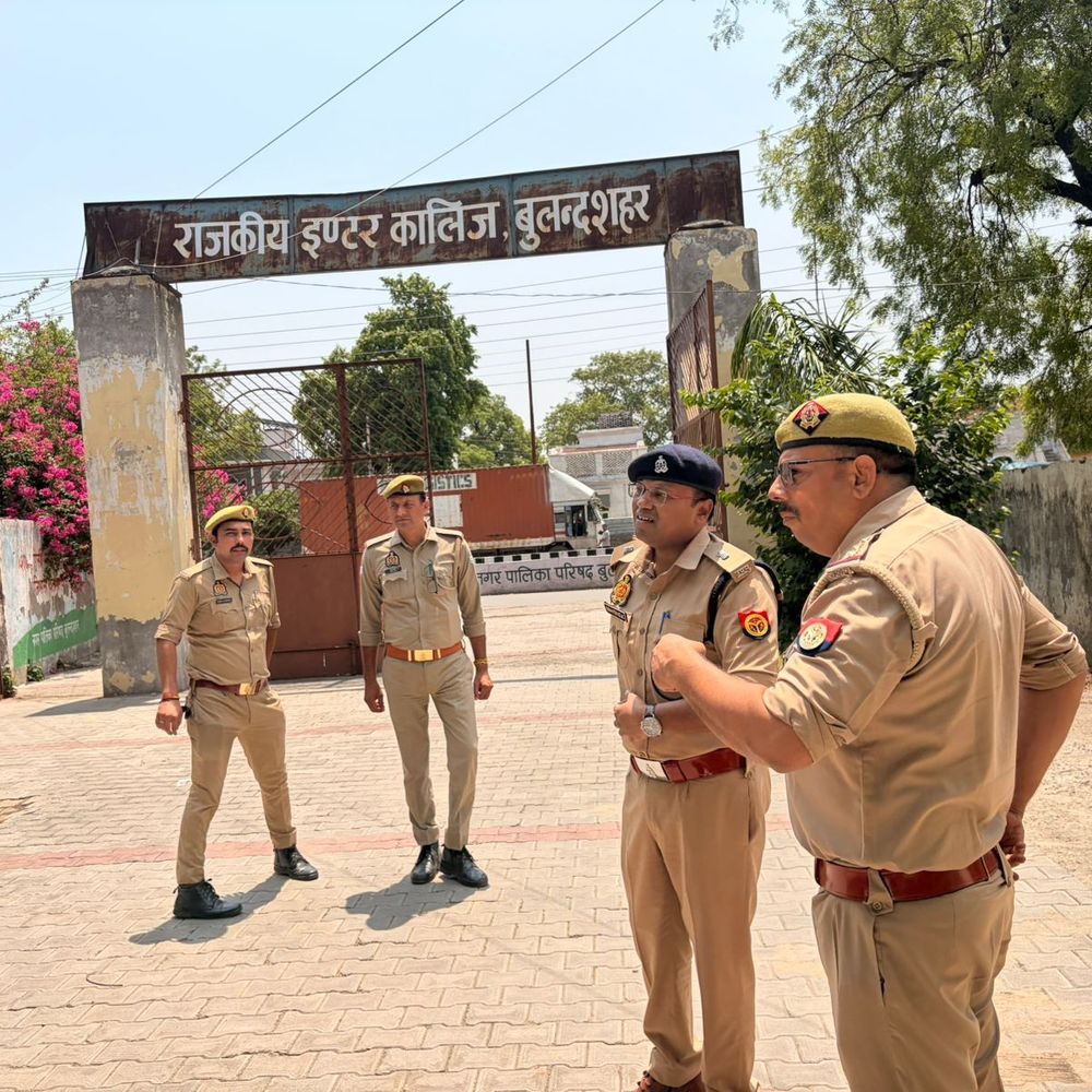 बुलंदशहर से 3 सीओ का गैर जनपद तबादला:मेरठ व संभल से दो नए सीओ बुलंदशहर आएंगे