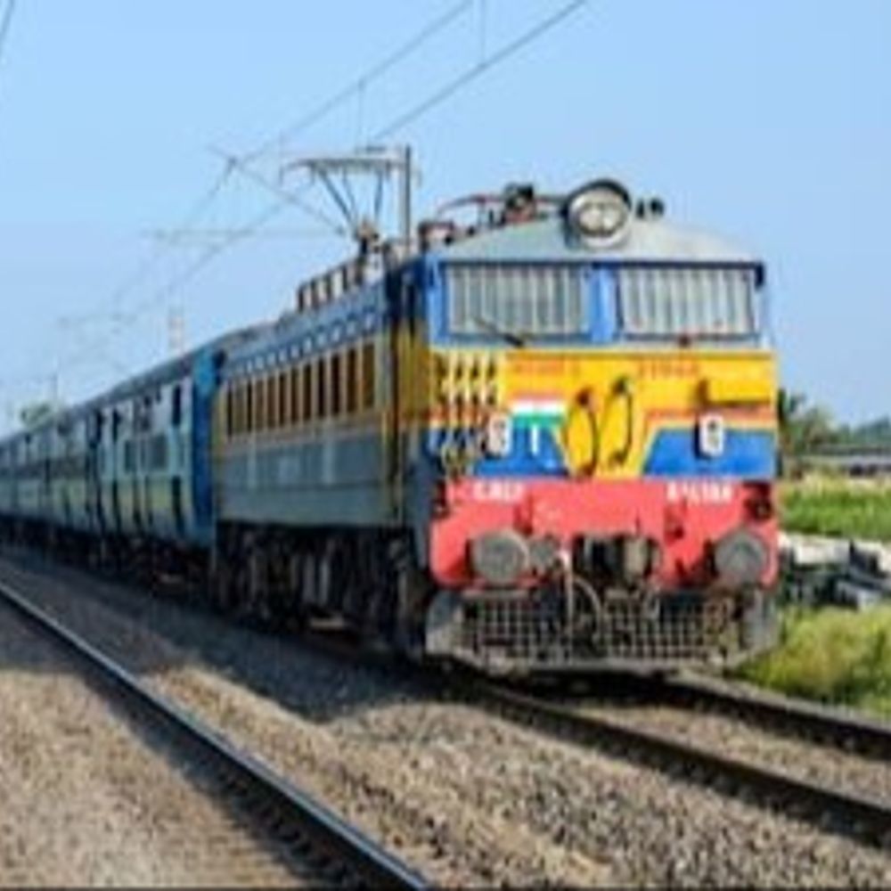 भिंड से भोपाल-बैंगलोर के लिए ट्रेन की शुरूआत शनिवार को:समर स्पेशल गाड़ी पहले दो महीने चलेगा; सांसद बोलीं- जिले के विकास के लिए सही