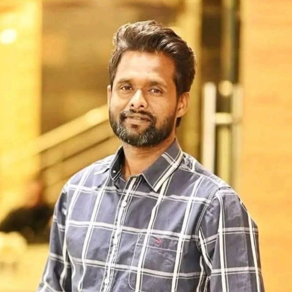 टीकमगढ़ में नाबालिग का अश्लील वीडियो बनाने पर केस दर्ज:आरोपी के मोबाइल से मिले कई और वीडियो, पुलिसकर्मी बनकर घर से ले जाने का आरोप