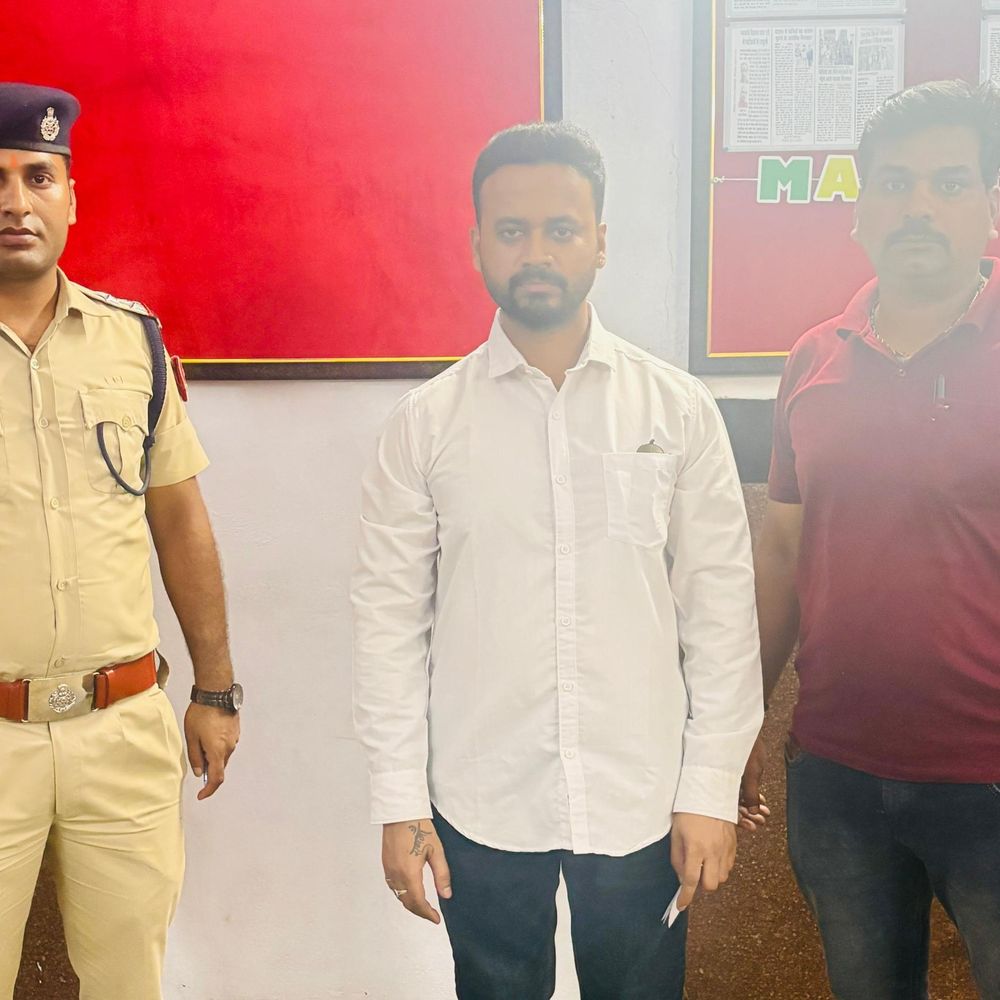 साइबर कैफे की आड़ में रेल टिकटों की कालाबाजारी:आरपीएफ ने आरोपी को किया गिरफ्तार, 74 ई-टिकट बरामद; एक लाख 24 हजार कीमत