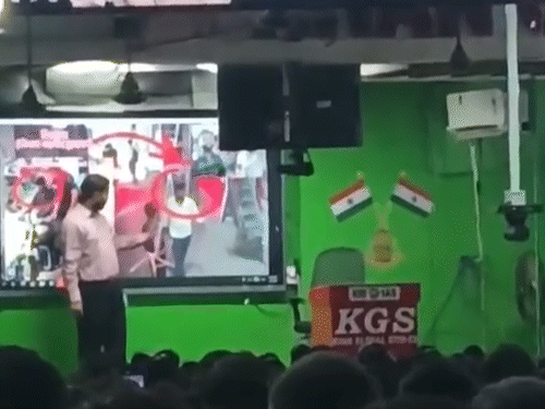 पटना में खान सर की गिरफ्तारी के लिए रेड:फायरिंग मामले में हत्या की कोशिश का केस दर्ज; टीचर बोले- सेल्फ डिफेंस में गोली चलाई