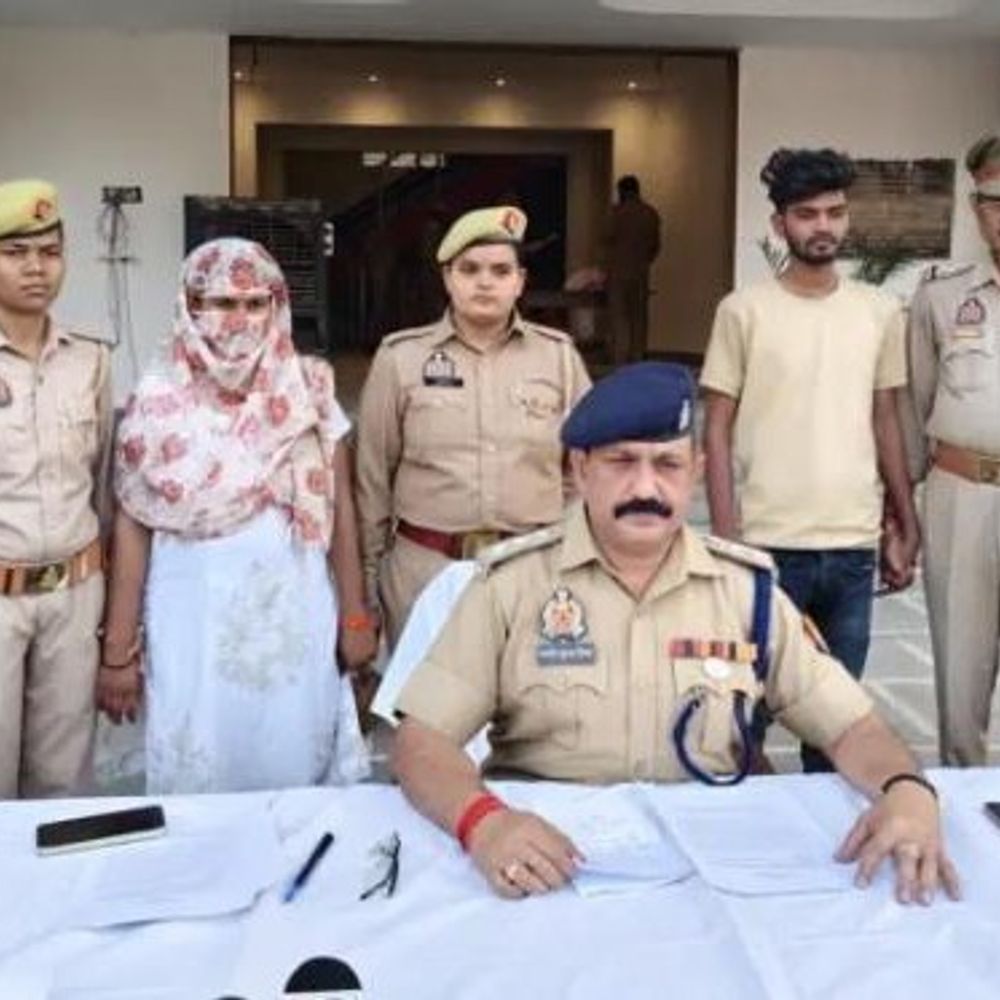सोनभद्र में मानव तस्करी गिरोह के दो आरोपी गिरफ्तार:नाबालिग को जन्मदिन के बहाने ले जाकर राजस्थान में बेचा