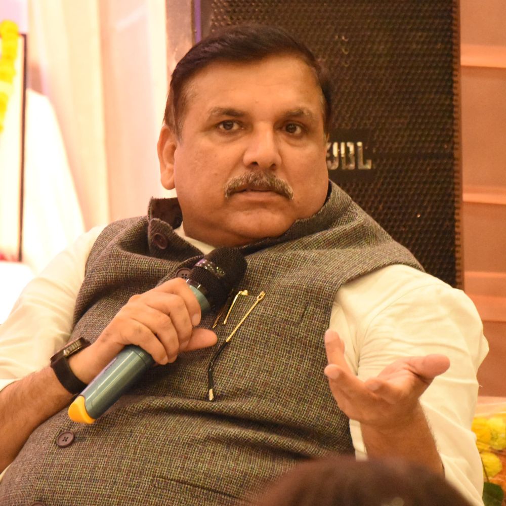 प्रयागराज प्रशासन पर विशेषाधिकार हनन का नोटिस:संजय सिंह ने राज्यसभा सभापति से शिकायत की, संवाद बलपूर्वक रोका