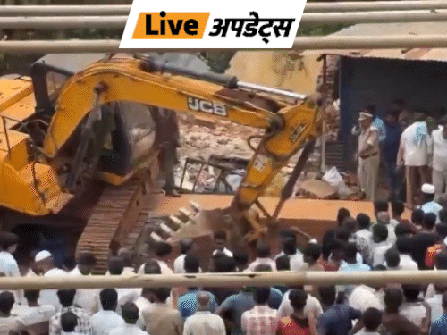 भास्कर अपडेट्स:तेलंगाना के विकाराबाद में घर की छत गिरी, एक की मौत, कई लोगों के मलबे में दबे होने की आशंका