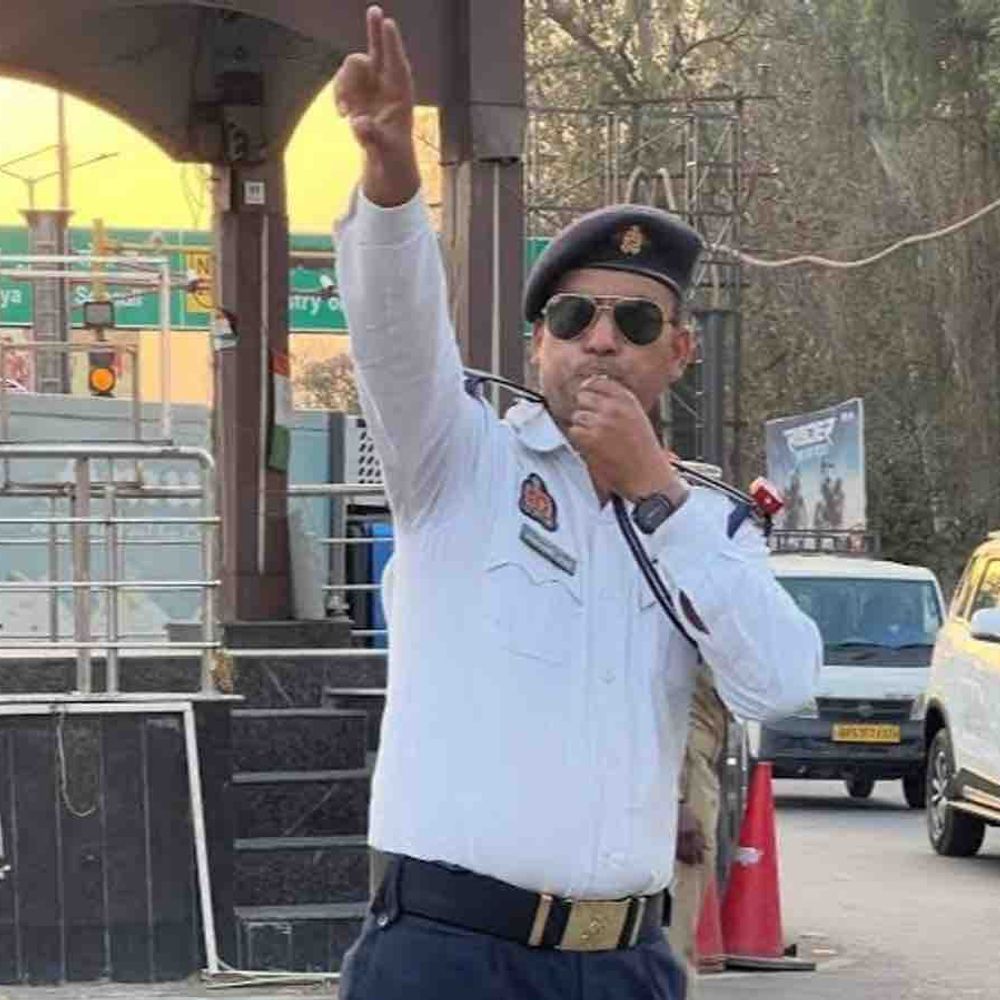 गोरखपुर में तीन दिन बदली रहेगी यातायात व्यवस्था:पुलिस भर्ती परीक्षा के लिए रूट डायवर्जन, ई-रिक्शा और ऑटो के रास्ते बदले