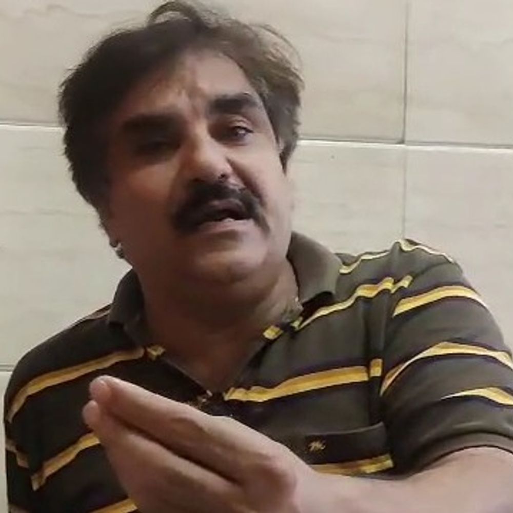 न्यू देहली रेस्टोरेंट के छोले-भटूरे में कंकड़ से दांत टूटा:ग्राहक ने वीडियो बनाकर किया वायरल