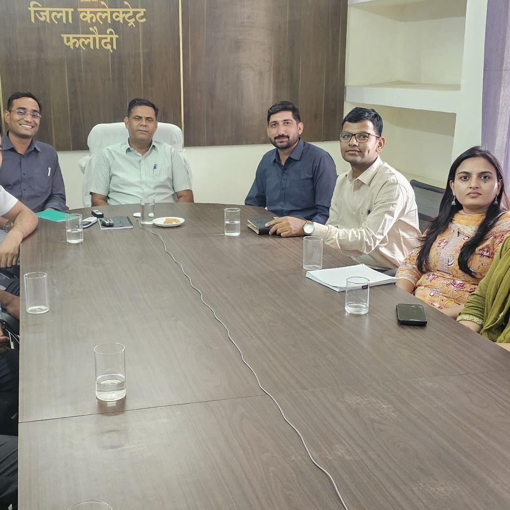 एसीईओ बोले- संवेदनशीलता और जनसेवा ही असली पहचान:RAS प्रशिक्षुओं को प्रशासनिक कार्यों के पहलुओं से कराया अवगत