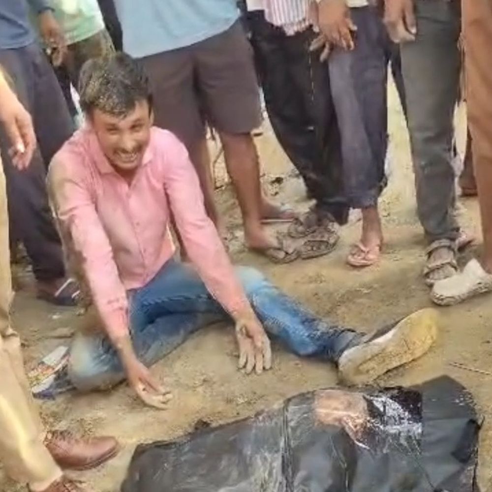 कानपुर में ट्रक ने पिता-पुत्र को मारी टक्कर:सचेंडी के धर्मंगदपुर नहर पुल पर पिता की मौत, बेटा घायल