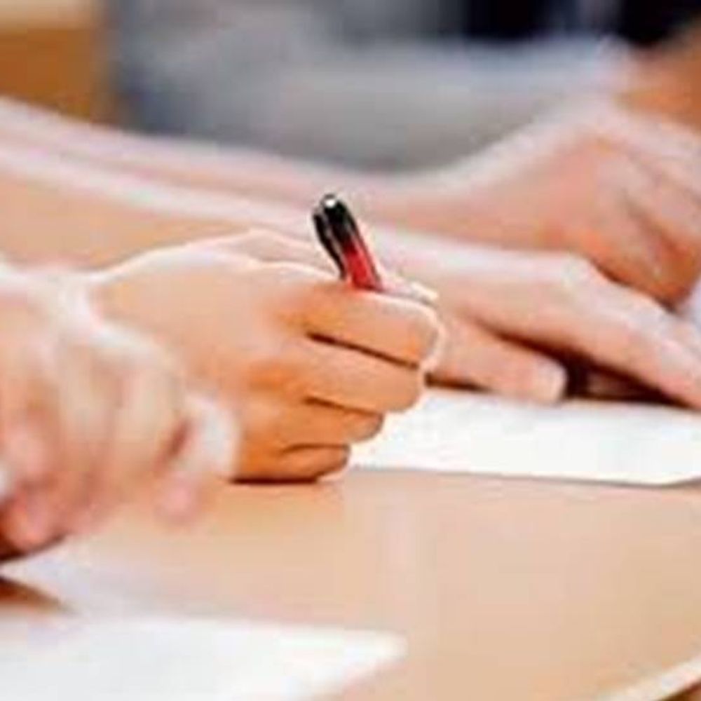 अलीगढ़ में पुलिस भर्ती परीक्षा आज:61 हजार से अधिक अभ्यर्थी EXAM में शामिल होंगे, 21 केंद्र बनाए गए