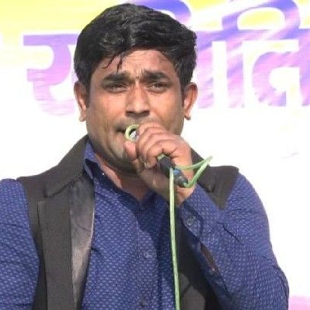 हरियाणवी कलाकार पेप्सी शर्मा का निधन:अचानक सीने में दर्द हुआ, गाजियाबाद के अस्पताल में मौत; कई राज्यों तक बनाई पहचान