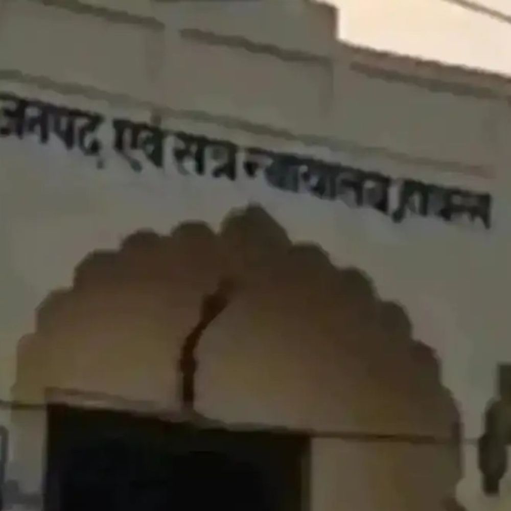 हाथरस में पांच आरोपी को तीन-तीन साल की कैद:गैर इरादतन हत्या में 18-18 हजार का जुर्माना भी, न्यायालय ने सुनाई सजा