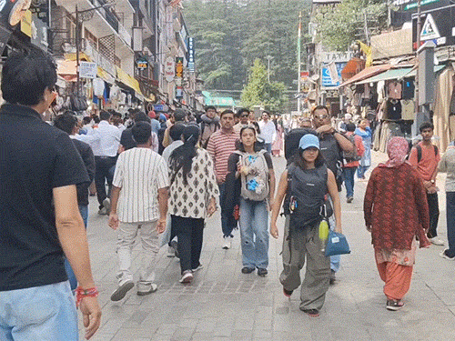 हिमाचल के 11 शहरों में 35°C से अधिक पहुंचा तापमान:ऊना का पारा 42.8°C रिकॉर्ड, कल हीटवेव का अलर्ट; परसों से भारी ओलावृष्टि-तूफान