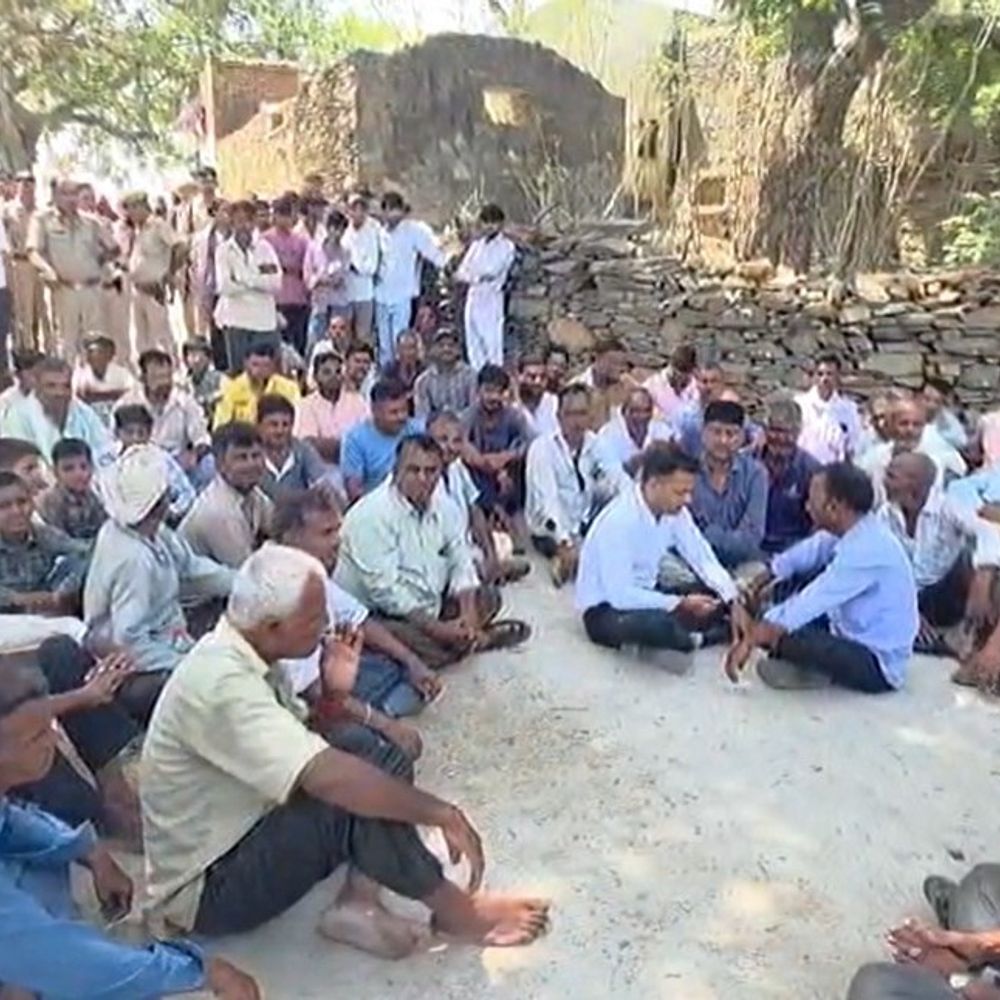 बकरियां चराने गई 12 वर्षीय बालिका की करंट से मौत:परिजनों ने शव को लेकर दिया था धरना, खेत मा​लिक के खिलाफ मामला दर्ज हुआ
