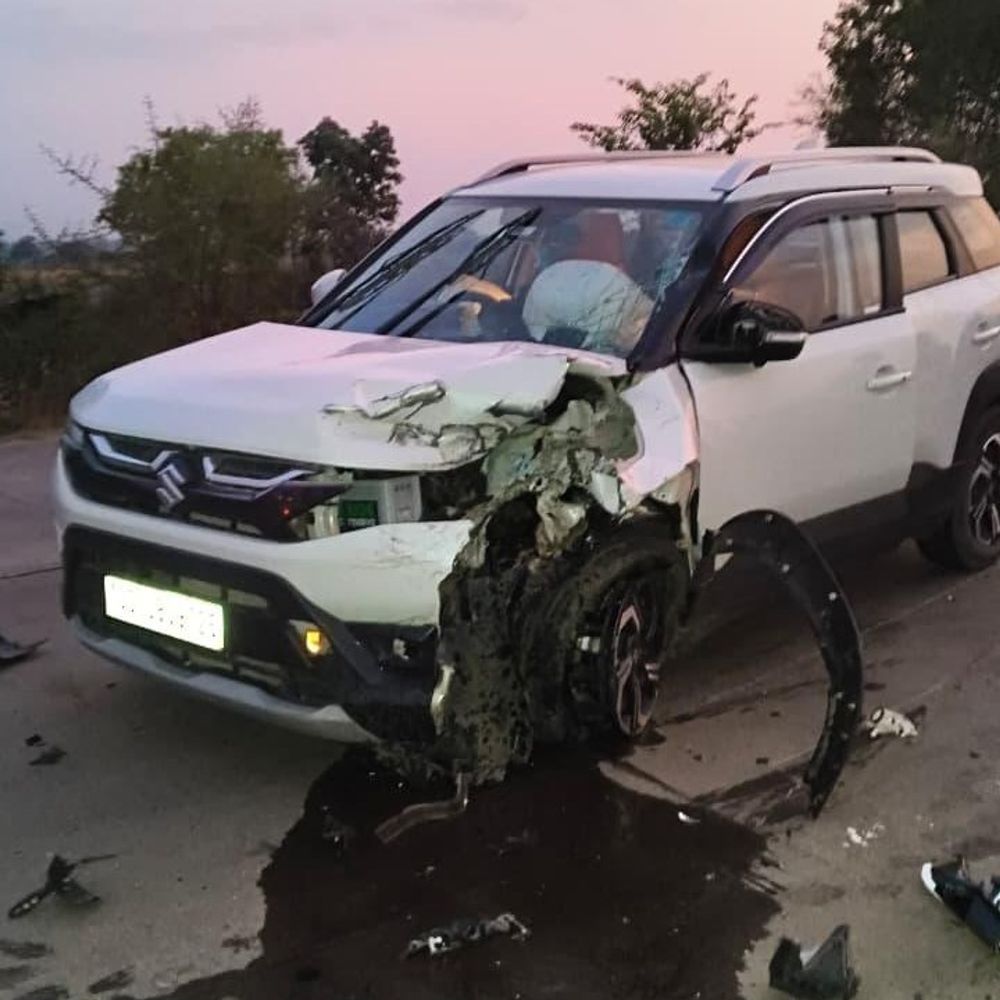 अमलाई में कार-बाइक टक्कर, युवक की मौत:शहडोल के NH-43 पर आमने-सामने भिड़ी; मौके पर तोड़ा दम