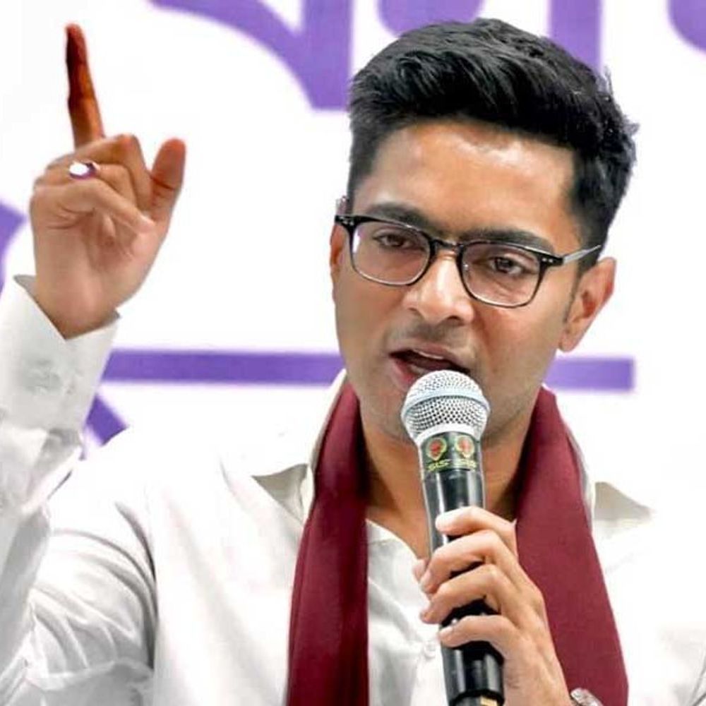अभिषेक बनर्जी को कलकत्ता हाईकोर्ट से फर्जी-साइन के