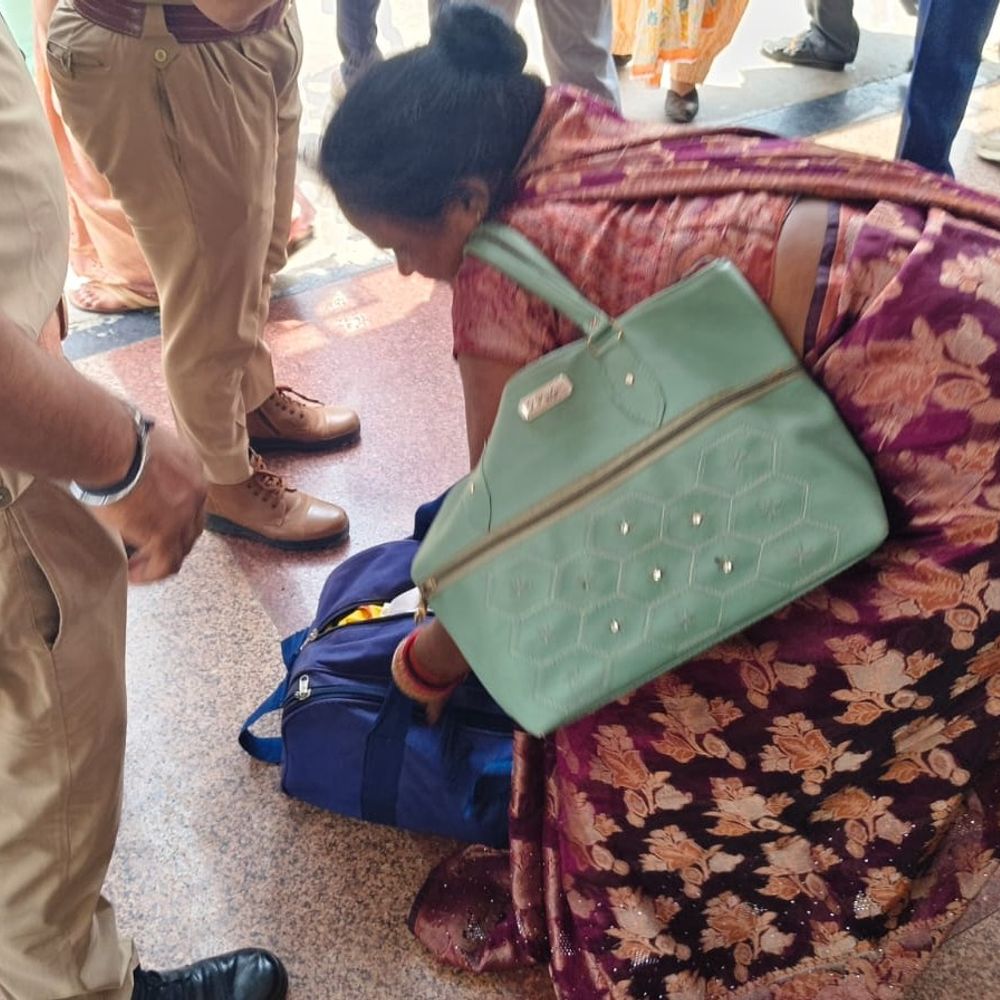 लखीमपुर में पुलिस भर्ती परीक्षा का अंतिम दिन:रोडवेज-रेलवे स्टेशन पर सघन चेकिंग अभियान चलाया गया
