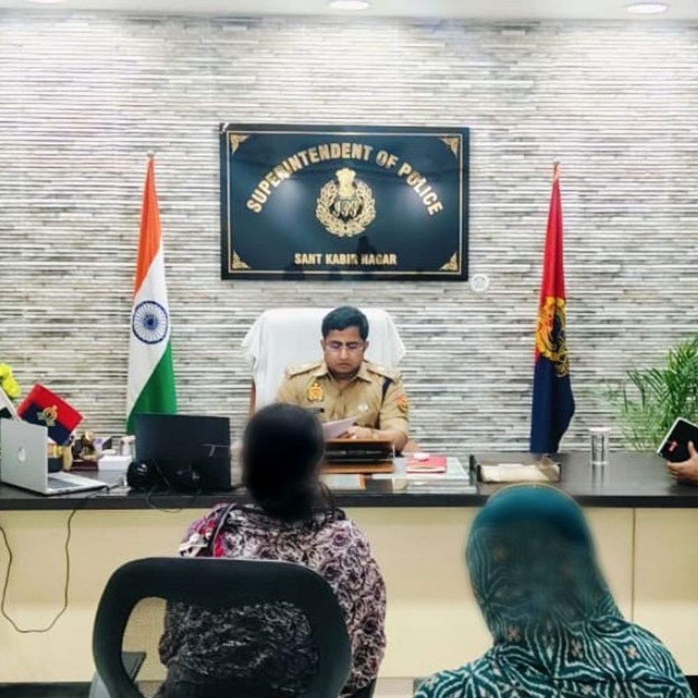 संतकबीरनगर पुलिस आईजीआरएस निस्तारण में 12वीं बार अव्वल:मई 2026 के मूल्यांकन में शत-प्रतिशत अंक पाकर प्रदेश में प्रथम