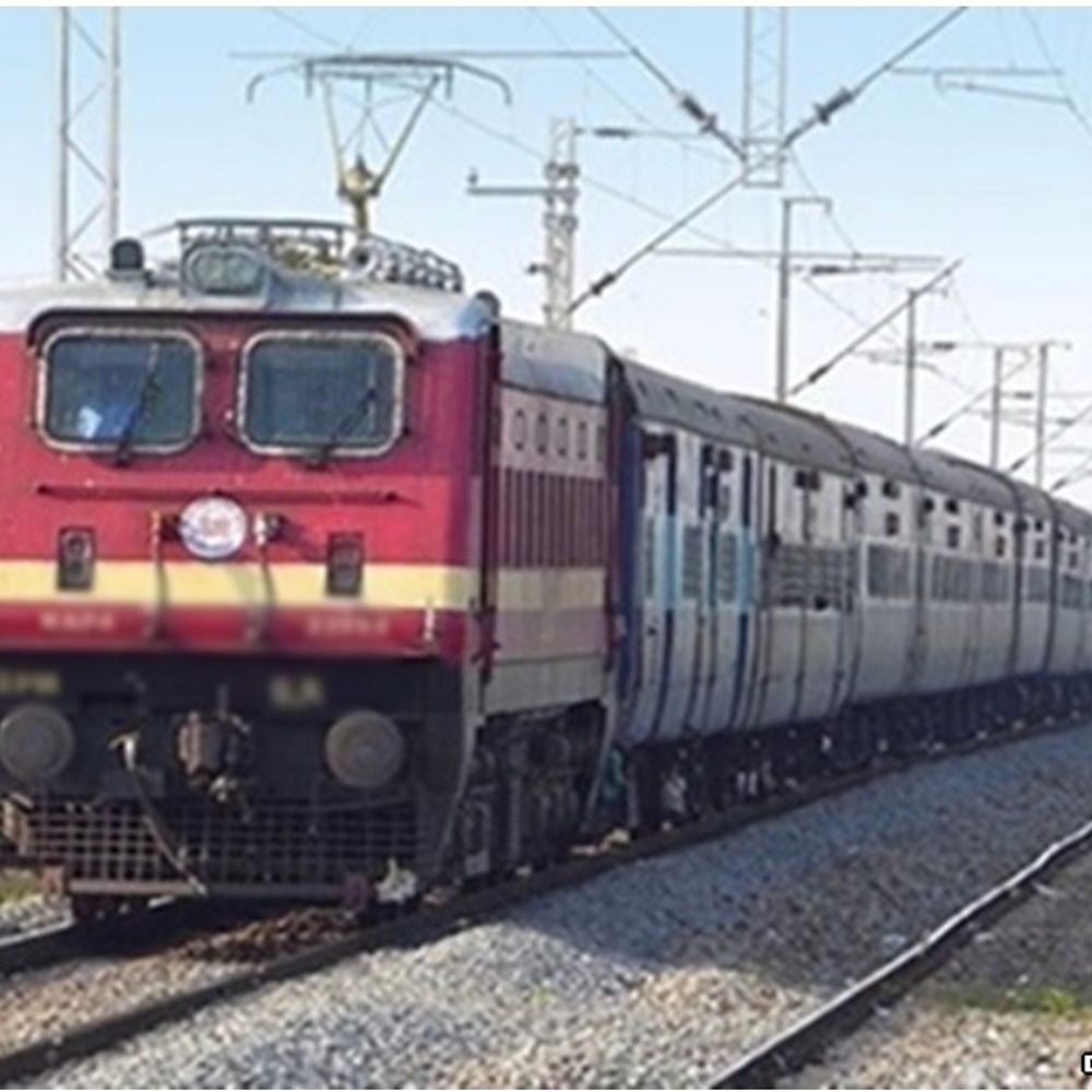 शालीमार-एलटीटी-शालीमार एक्सप्रेस में अतिरिक्त एसी-3 कोच:बिलासपुर जोन के यात्रियों को मिलेगी कन्फर्म बर्थ की सुविधा