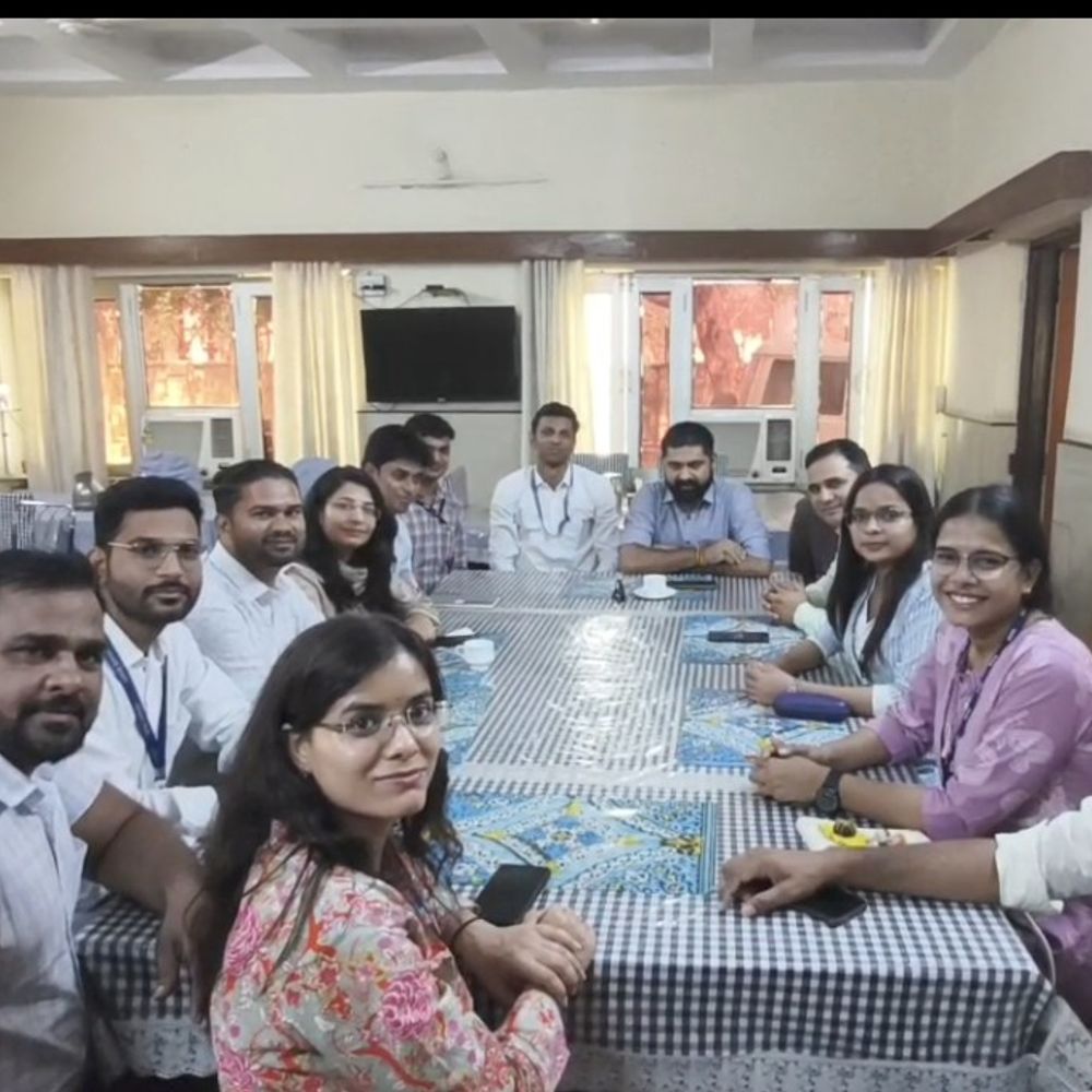 14 आरएएस प्रशिक्षु आकांक्षी ब्लॉक अध्ययन को झालावाड़ पहुंचे:विकास योजनाओं का अवलोकन किया, कलेक्टर-एसपी से मिले