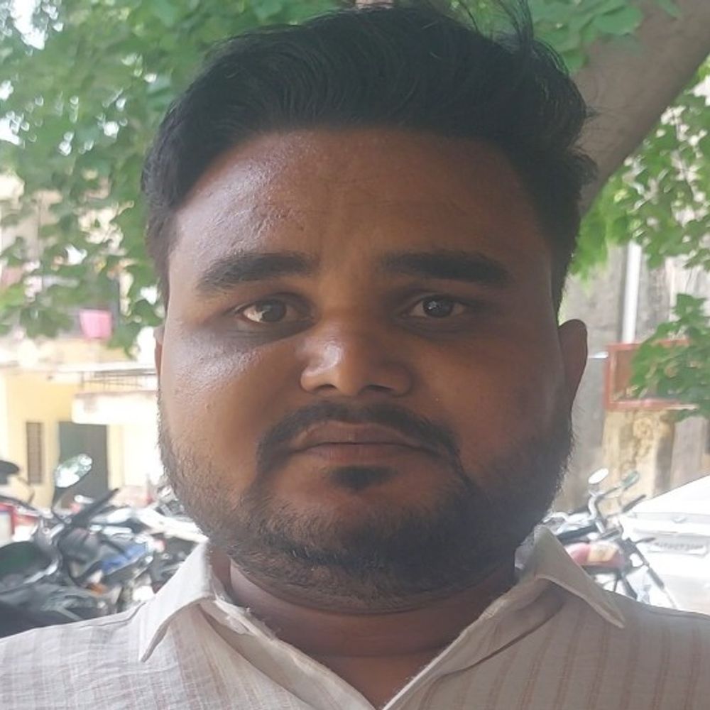 बिना OTP बैंक-खाते से निकले 99,999 रुपए:मैसेज आते ही बैंक भागा पीड़ित; कर्मचारी बोले-ठगी हुई, थाने जाओ