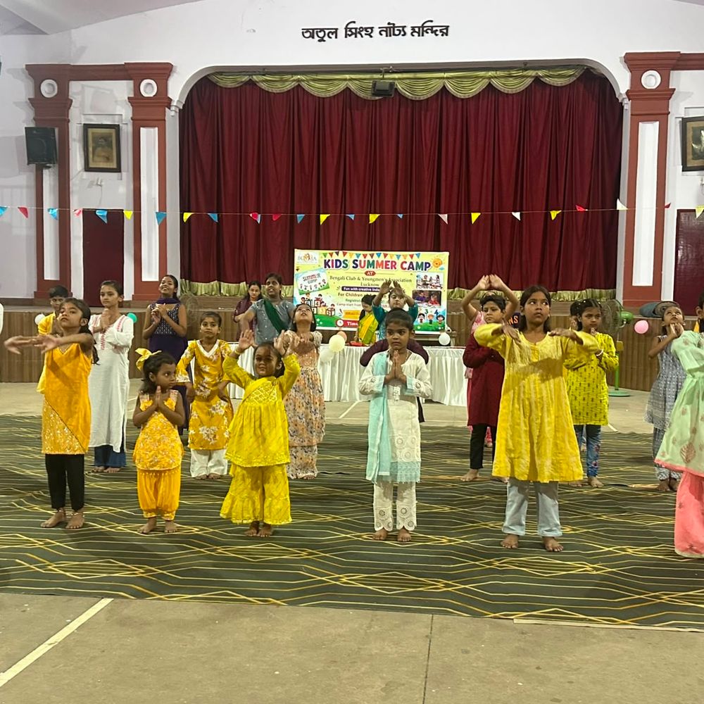 समर कैंप ‘छुट्टी छुट्टी’ का रंगारंग समापन:लखनऊ के बंगाली क्लब में 15 दिवसीय आयोजन संपन्न