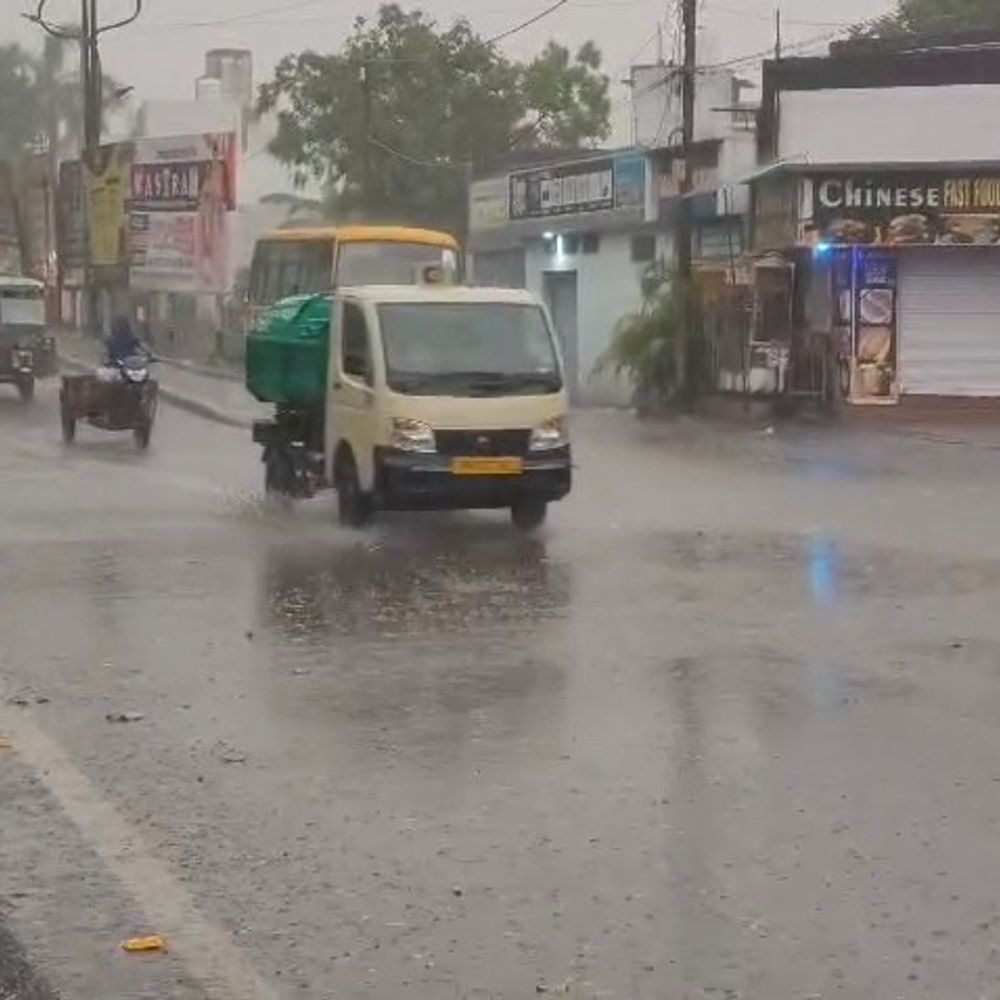 मुज़फ्फरनगर में झमाझम बारिश से राहत:तेज हवाओं के साथ बरसे मेघ, तापमान 46 से 29 डिग्री पहुंचा