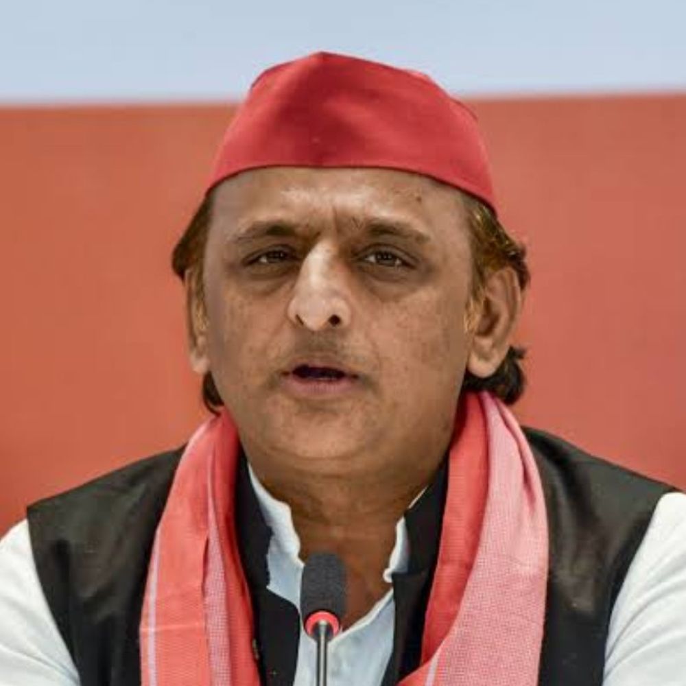 अखिलेश यादव कासगंज दौरे पर, पूर्व सांसद सपा में लौटेंगे:दिवंगत नेताओं को श्रद्धांजलि देंगे, निजी पैलेस का उद्घाटन करेंगे