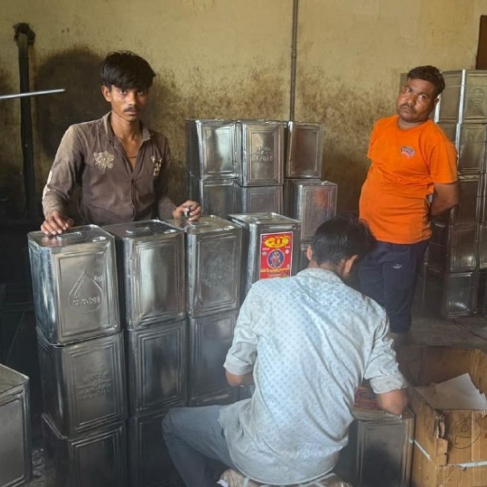 मिलावट के शक में 12495 लीटर तेज सीज:खाद्य सुरक्षा विभाग की टीम ने सुमेरपुर में की कार्रवाई