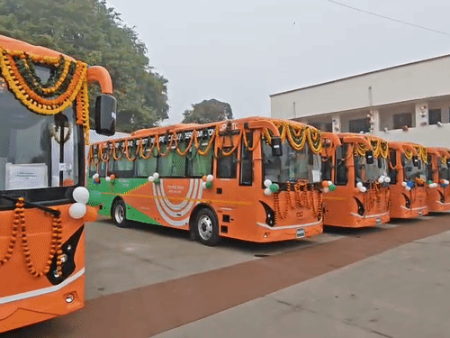 वाराणसी के कैंट स्टेशन से BHU-VT तक चलेगी ई-बस:8 रूट पर हो रहा संचालन,विद्यार्थियों-शिक्षकों-कर्मचारियों और दर्शनार्थियों के लिए सुविधा