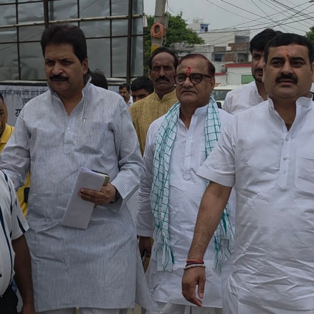 अखिलेश की बेटी पर अभद्र टिप्पणी से सपाईयों में आक्रोश:संभल एसपी से कार्रवाई की मांग की, बोले- निरंकुश होकर जनता का उत्पीड़न किया जा रहा है