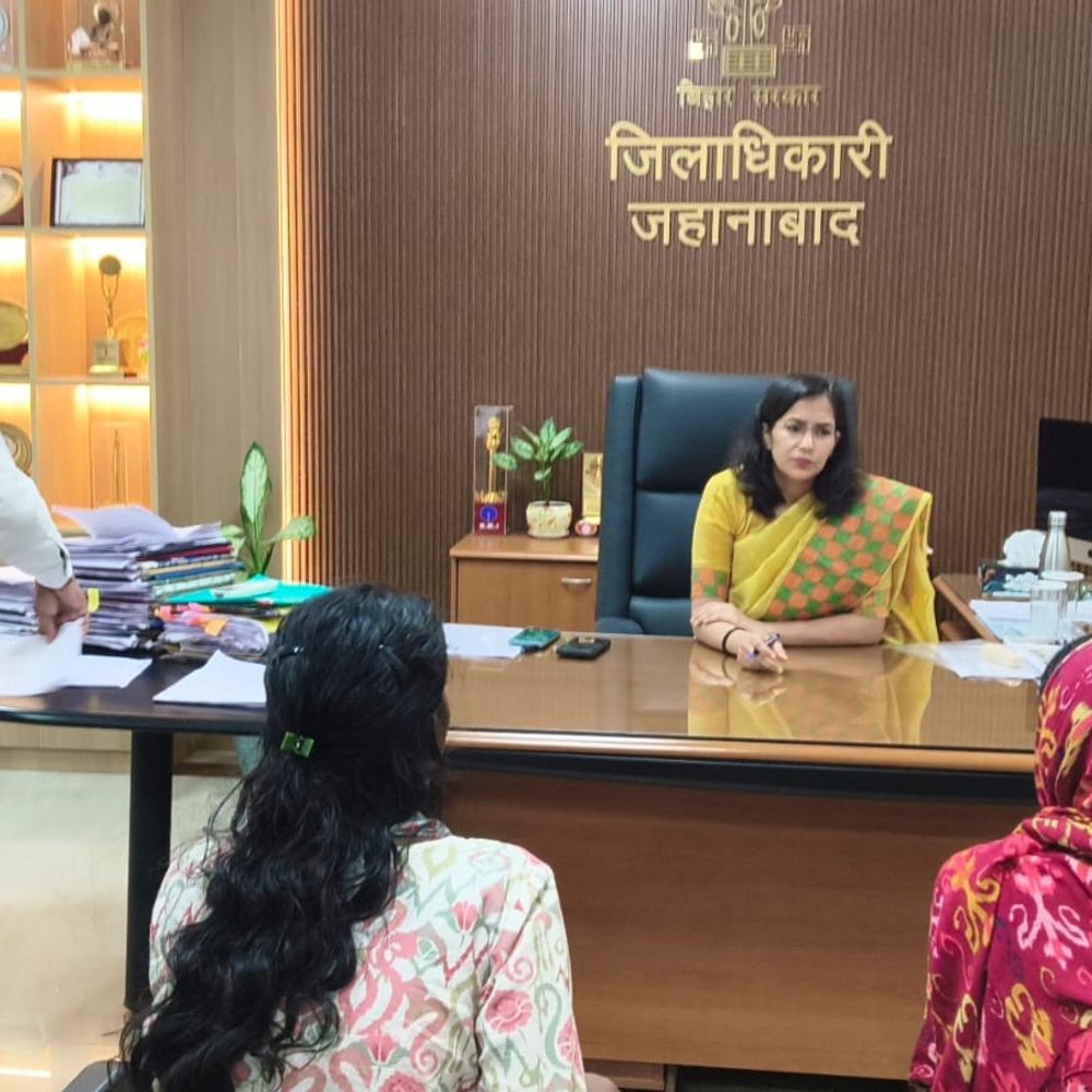जहानाबाद जनता दरबार में 56 मामलों की सुनवाई:DM अलंकृता पाण्डेय ने दिए तुरंत निपटारे के निर्देश