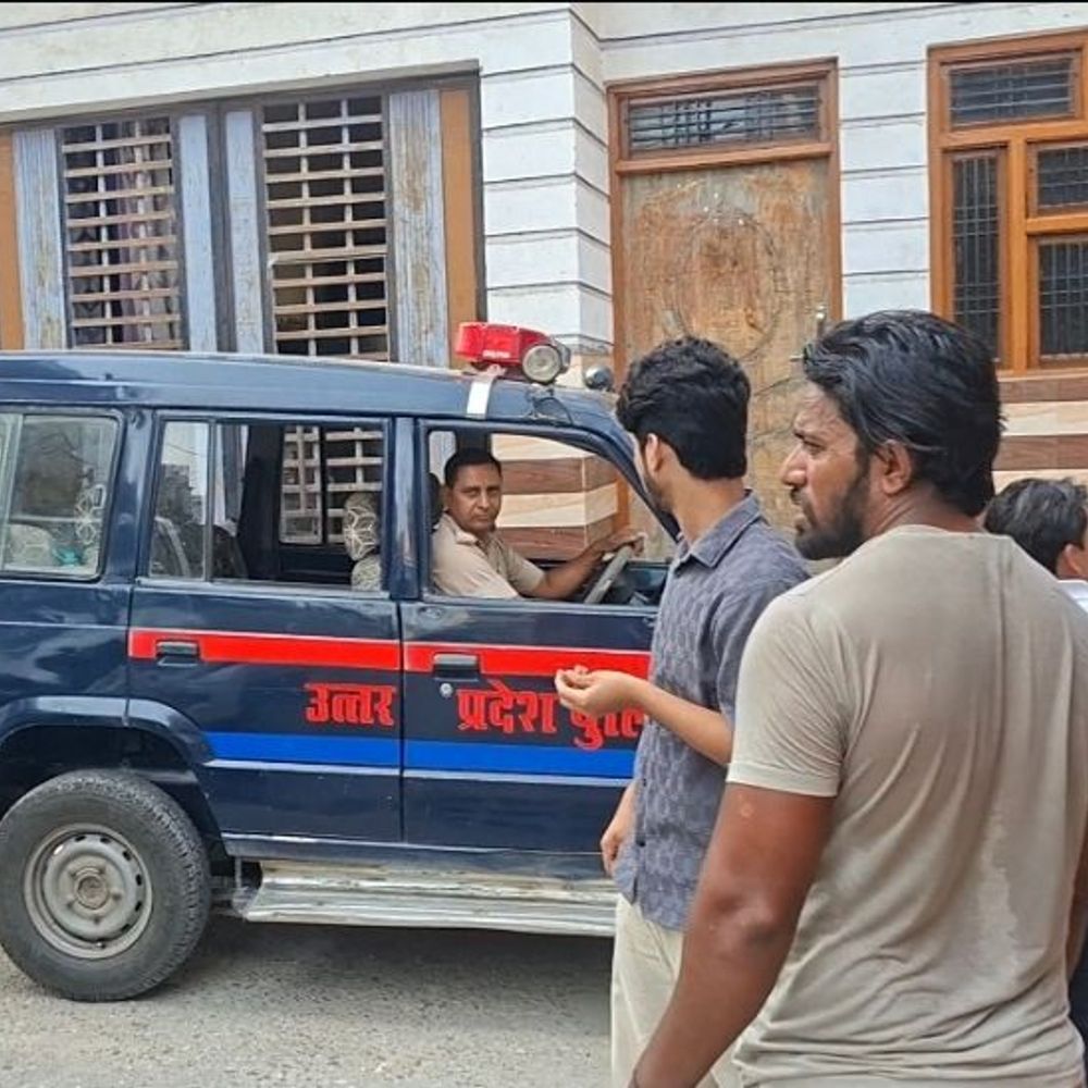 भोपाल-यूपी ATS ने संदिग्ध पाकिस्तानी हैंडलर को पकड़ा:अफगानिस्तान ट्रेनिंग के इनपुट पर हुई छापेमारी, देवबंद कनेक्शन को लेकर एमपी ले गए, नेटवर्क खंगाल रही एजेंसियां