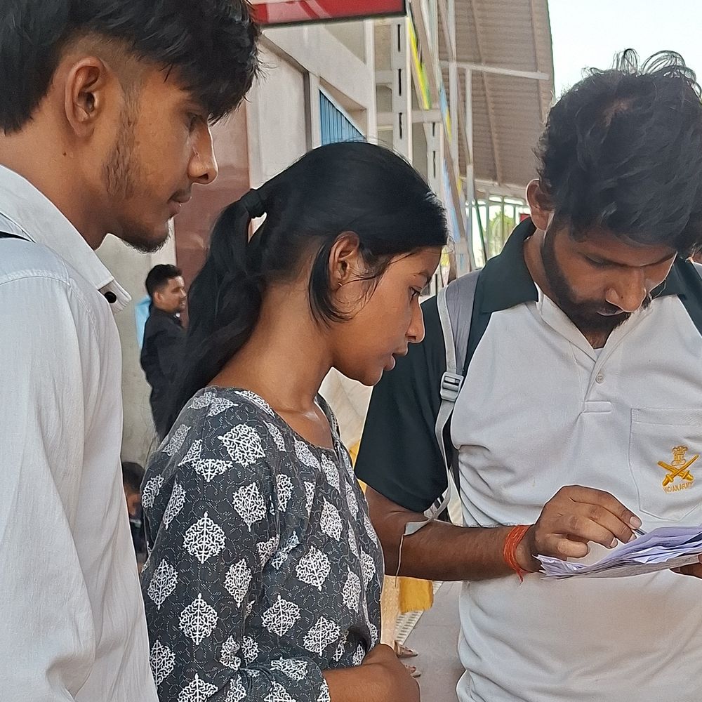 GIC प्रवक्ता के लिए आज होगी परीक्षा:वाराणसी में बनाए गए हैं 42 परीक्षा केंद्र, UPPSC की सख्त चेतावनी