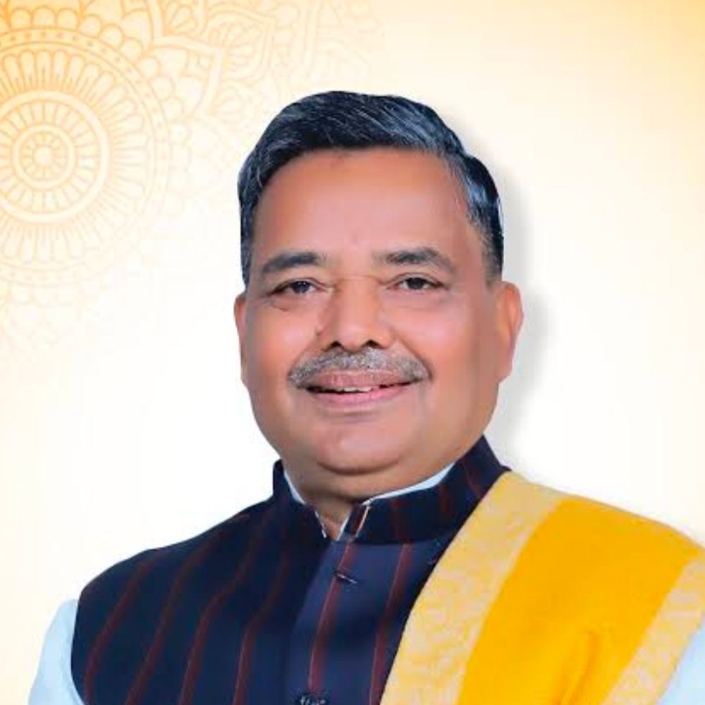 प्रभारी मंत्री जयवीर सिंह का आज फर्रुखाबाद दौरा:विकास कार्यों की करेंगे समीक्षा, प्रेस वार्ता में शामिल