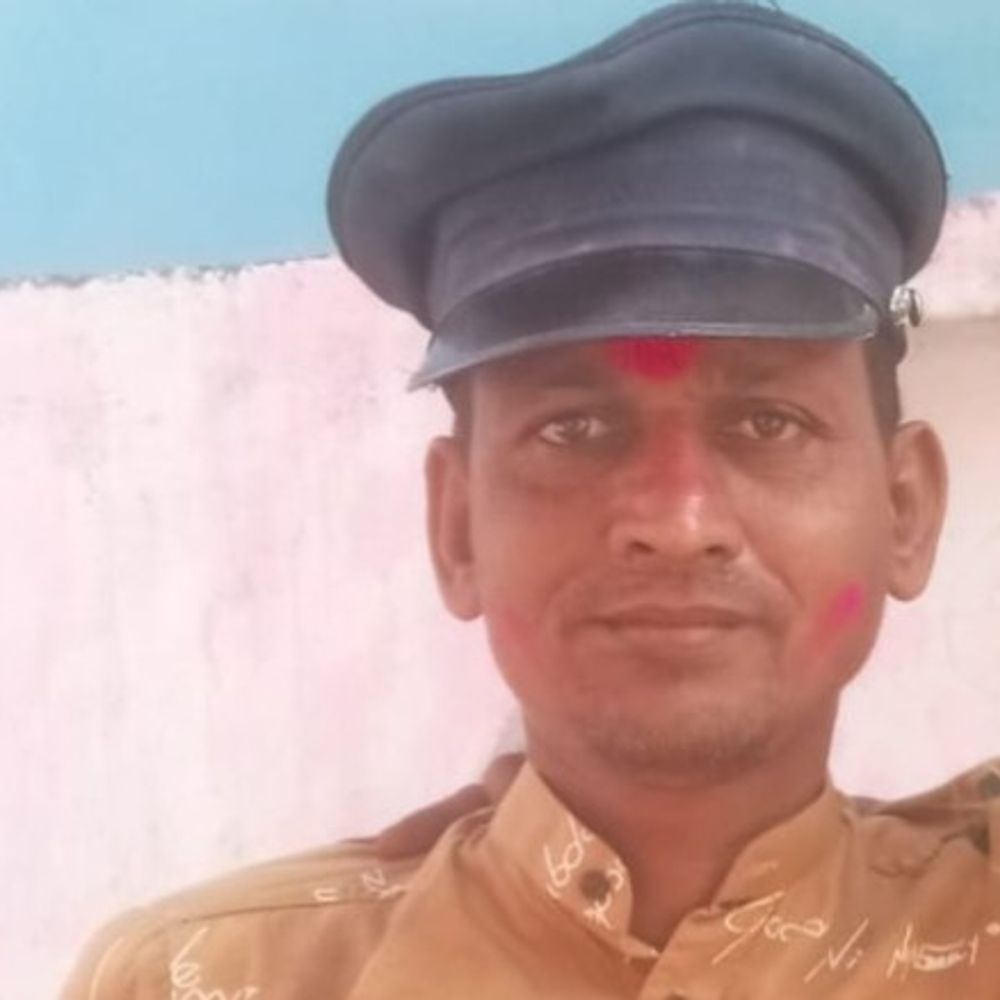 सुसराल से लौटे युवक ने फांसी लगाकर आत्महत्या की:ललितपुर में भाई ने ससुरालियों पर मारपीट और उत्पीड़न का आरोप लगाया