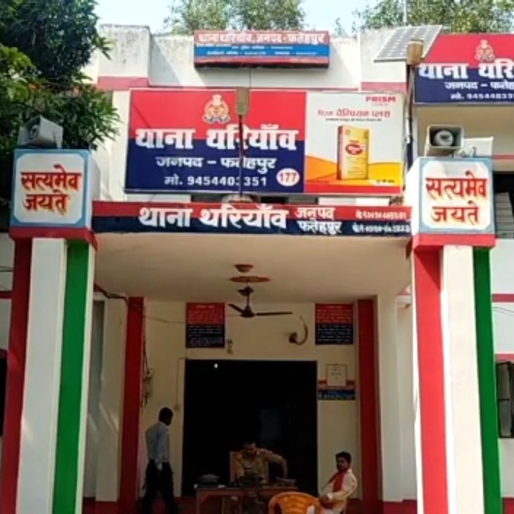 कार नहीं मिली तो पति ने कर ली दूसरी शादी:फतेहपुर में पहली पत्नी ने दर्ज कराई FIR, बोली- 6 महीने पर मारपीट कर घर से निकाला था