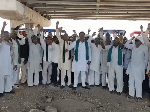 गाजियाबाद में किसानों का ट्रैक्टर मार्च:दिल्ली-मेरठ एक्सप्रेसवे के पांचवें चरण में तलहेटा गोल चक्कर की मांग