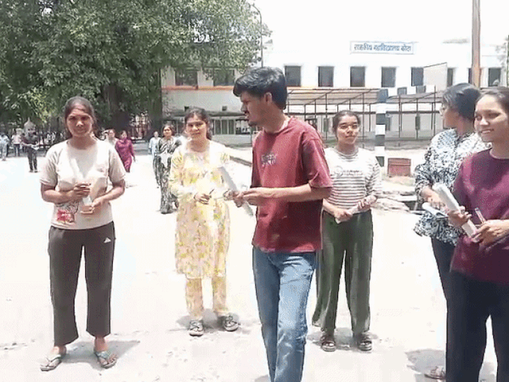 पीटीईटी में पूछा- टीचर के लिए सबसे अहम क्या है:टीचर मीटिंग में पेरेंट बच्चे के खराब रिजल्ट का जिम्मेदार बताएं तो क्या करेंगे; 300 केंद्रों पर हुआ एग्जाम