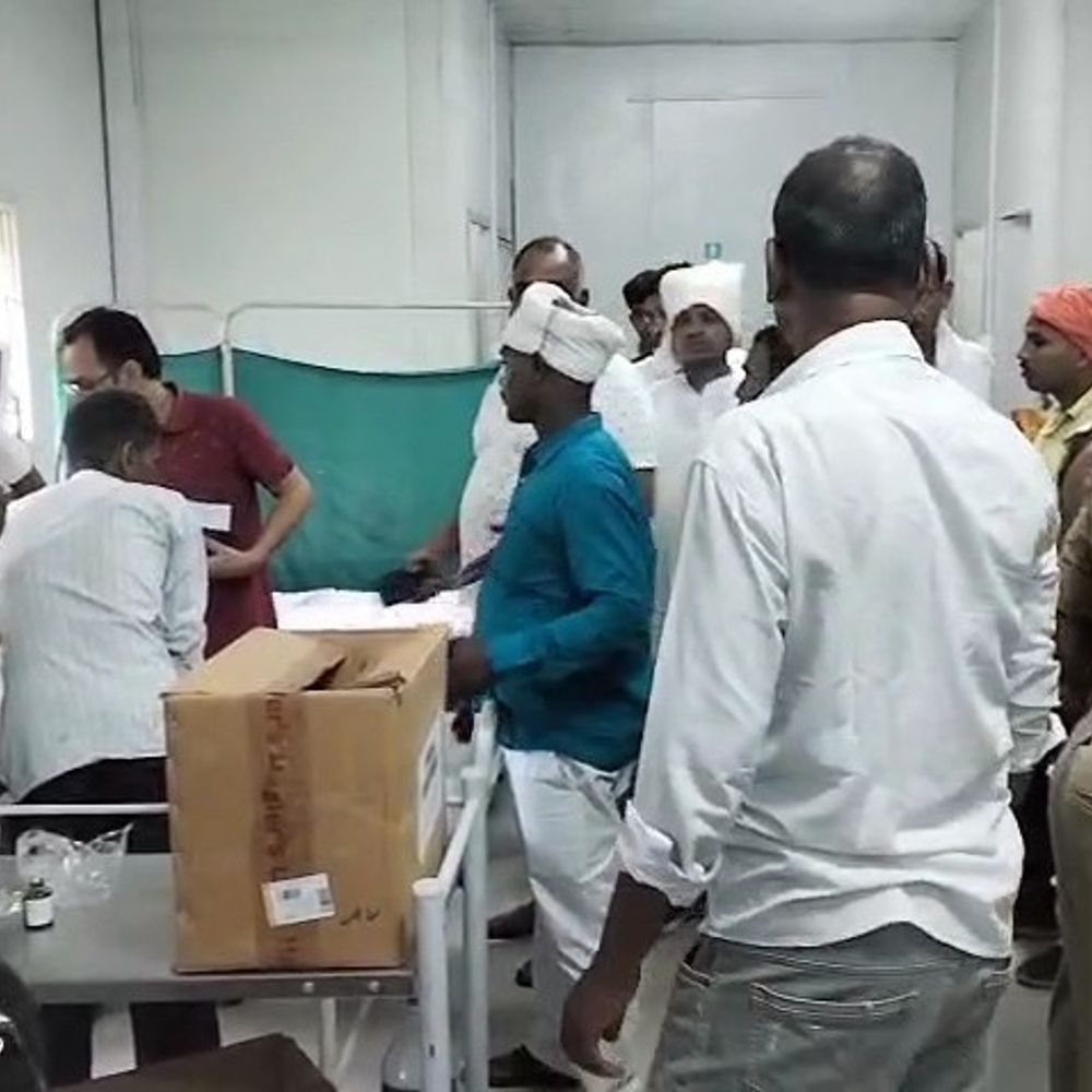 औरंगाबाद में तीन अलग जगह पलटा ऑटो:एक्सीडेंट में 14 लोग घायल, 8 की स्थिति गंभीर; तेज रफ्तार के कारण हादसा