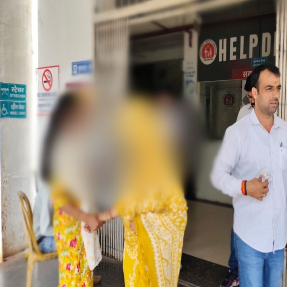 नौकरी का झांसा देकर दुष्कर्म फिर करने लगा ब्लैकमेल:  सुनवाई न होने का आरोप लगाकर थाने में जहर खाने का प्रयास, पुलिस ने बचाई जान – Gwalior News