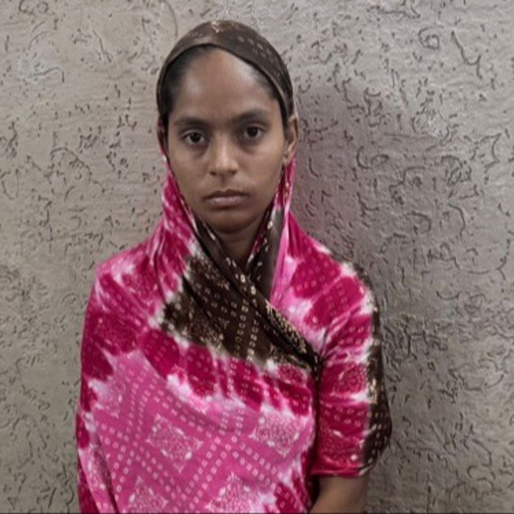 मादक पदार्थ समेत महिला तस्कर गिरफ्तार:347 ग्राम एमडी पाउडर और 637 ग्राम गांजा जब्त, सांसी बस्ती में नशे के खिलाफ कार्रवाई
