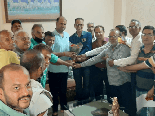 ईपीएस-95 पेंशनरों को उच्च पेंशन का इंतजार:पेंशनरों का आरोप - ईमेल, स्पीड पोस्ट और सांसद के हस्तक्षेप के बाद भी उच्च पेंशन पर फैसला नहीं